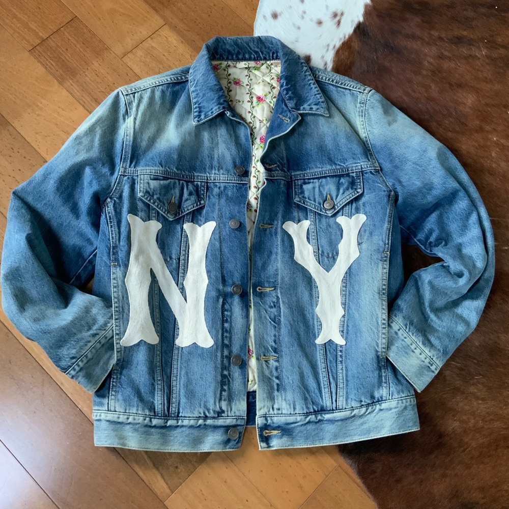 Gucci STONE-WASHED DENIM JACKET WITH NY YANKEES MLB PATCH